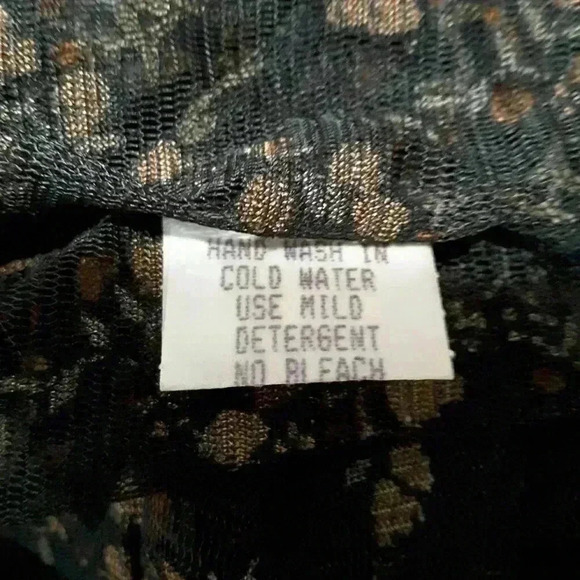 Capelet Florecitas Lace tie front top - Picture 3 of 5